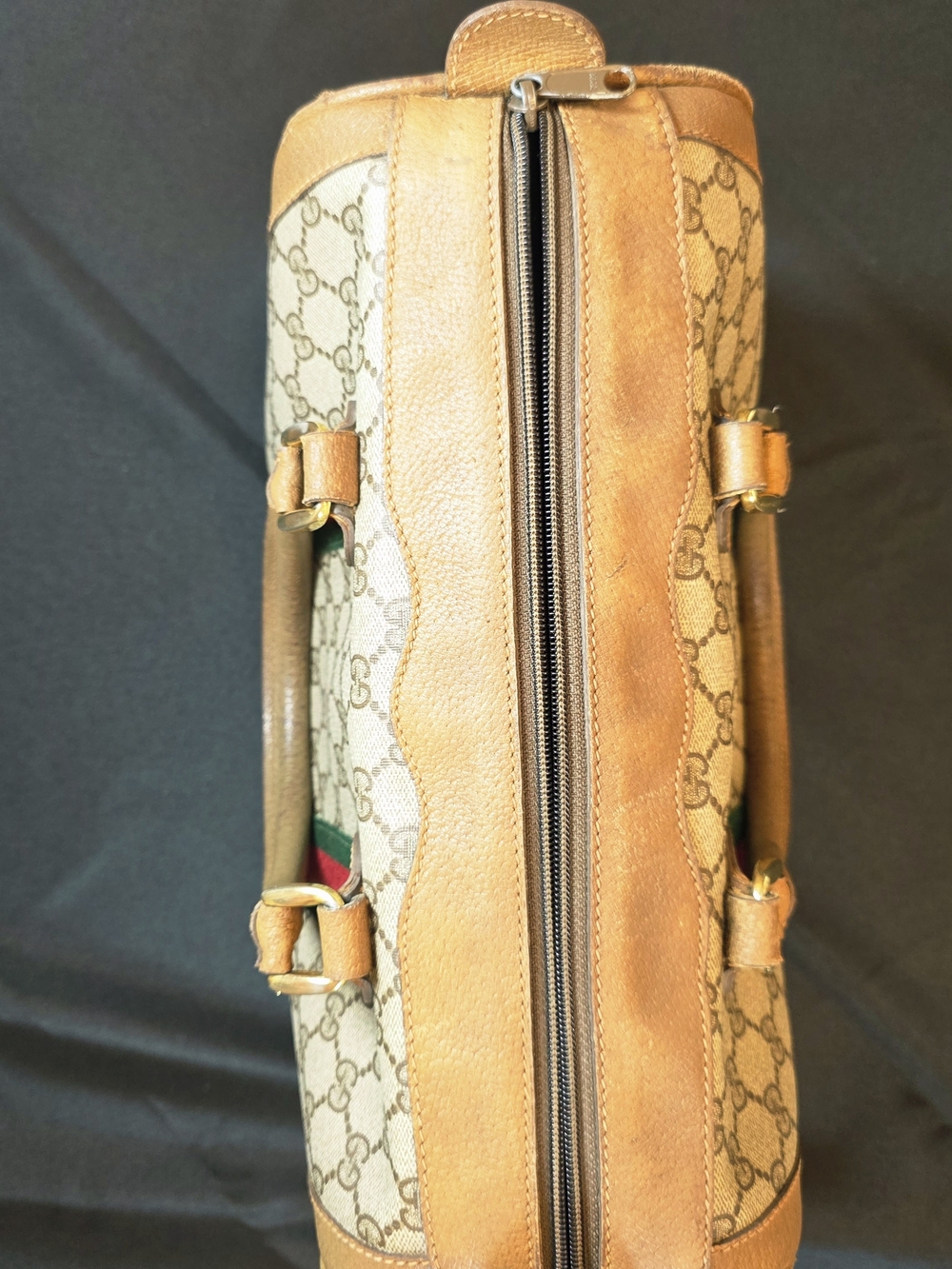 Vintage Italian Gucci Signature GG Canvas Boston Speedy Style. Comes w COA - Picture 6 of 16